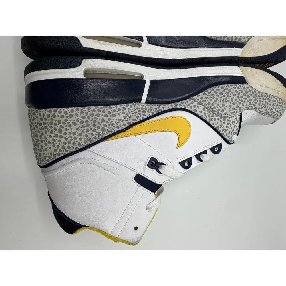 Nike Air Assault White Elephant Yellow Navy 315064-171 Mens Sz 12 No Box